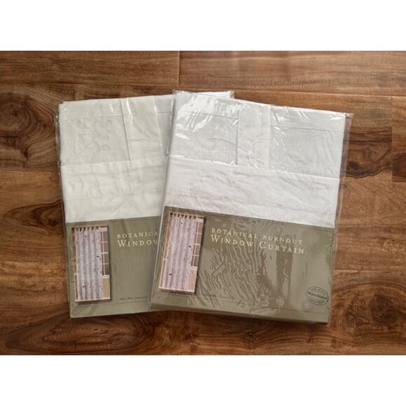 World Market Botanical Burnout Window Curtain Panels 44 X 84- Set of 2 NEW - Picture 1 of 6